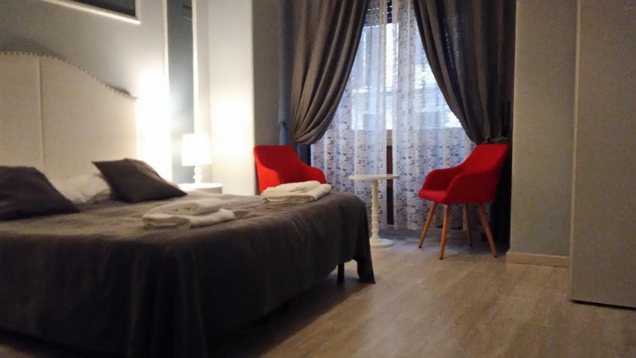 Magnolia Hotel Валмонтоне Екстериор снимка