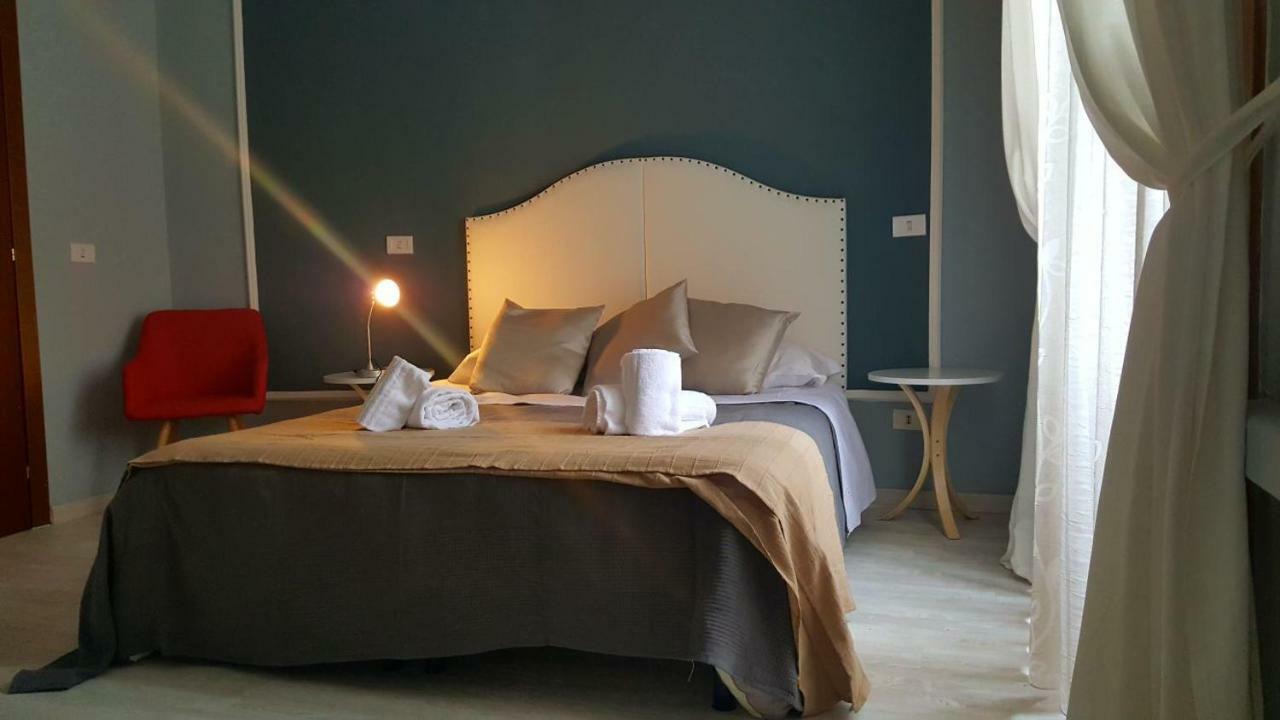 Magnolia Hotel Валмонтоне Екстериор снимка