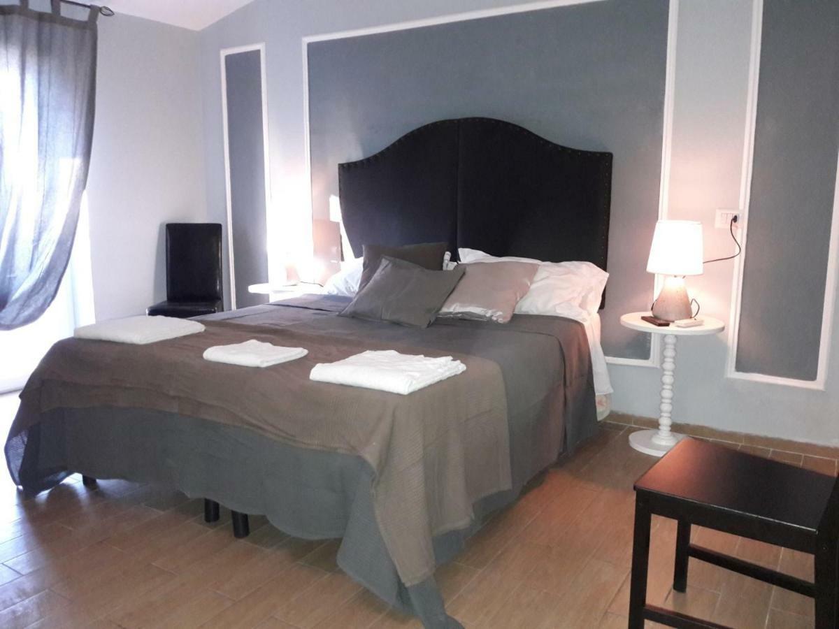 Magnolia Hotel Валмонтоне Екстериор снимка